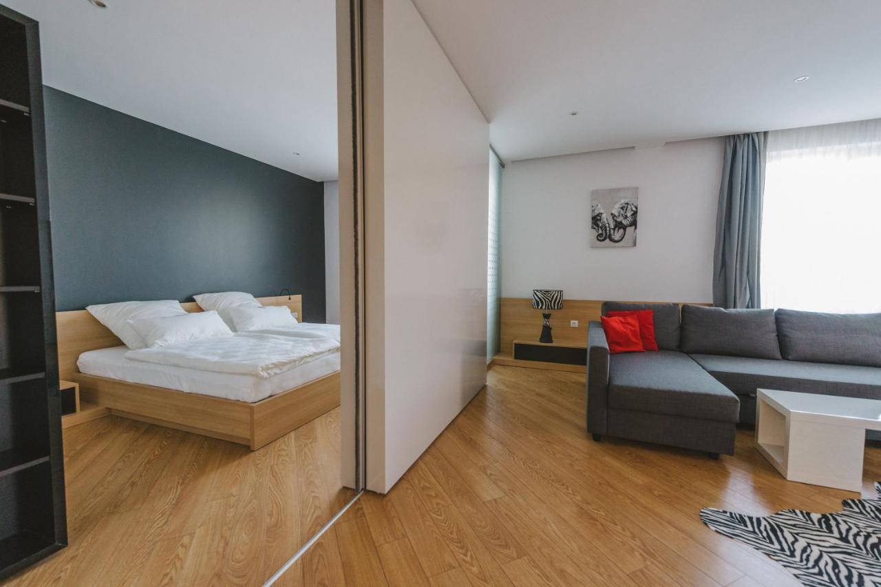 Aparthotel Panoramis Residence Oradea Exterior photo