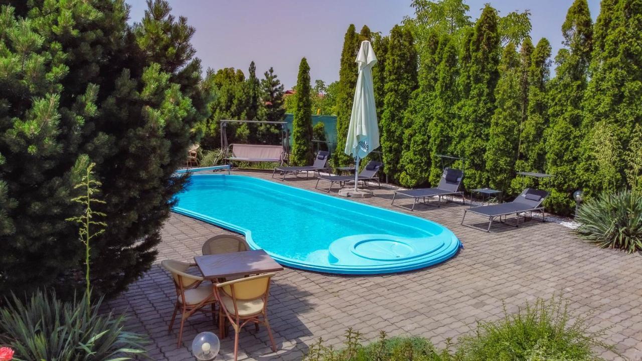 Aparthotel Panoramis Residence Oradea Exterior photo