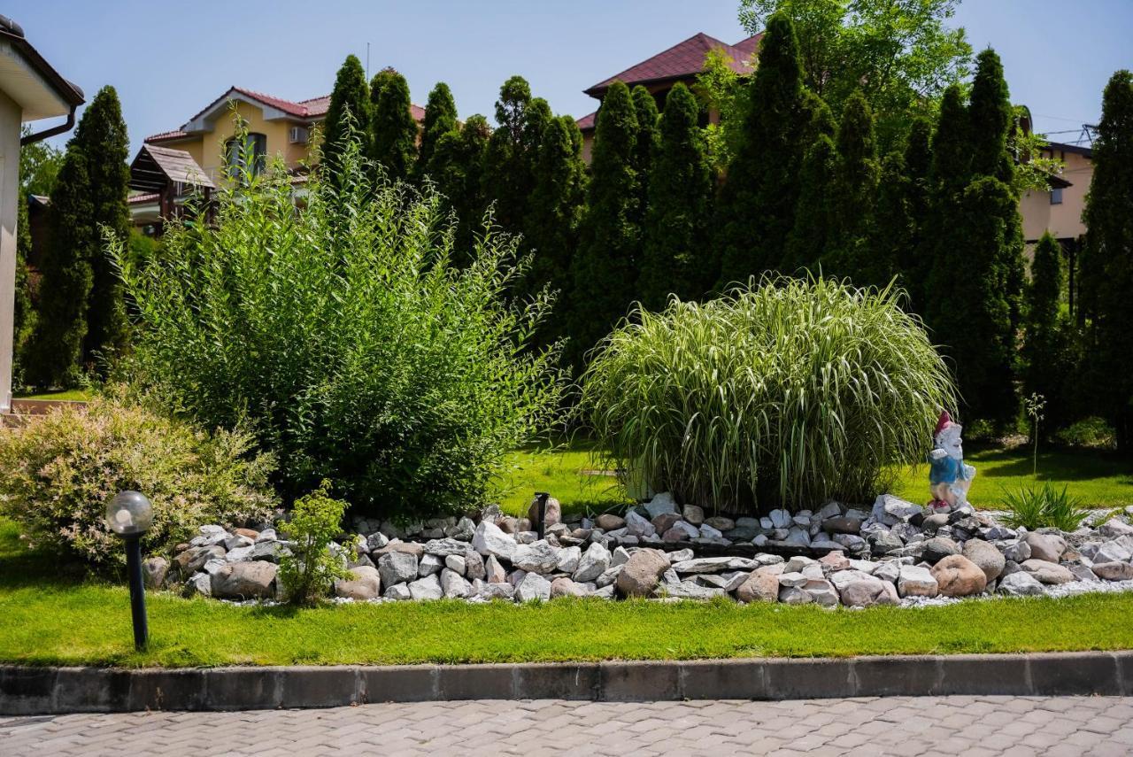 Aparthotel Panoramis Residence Oradea Exterior photo
